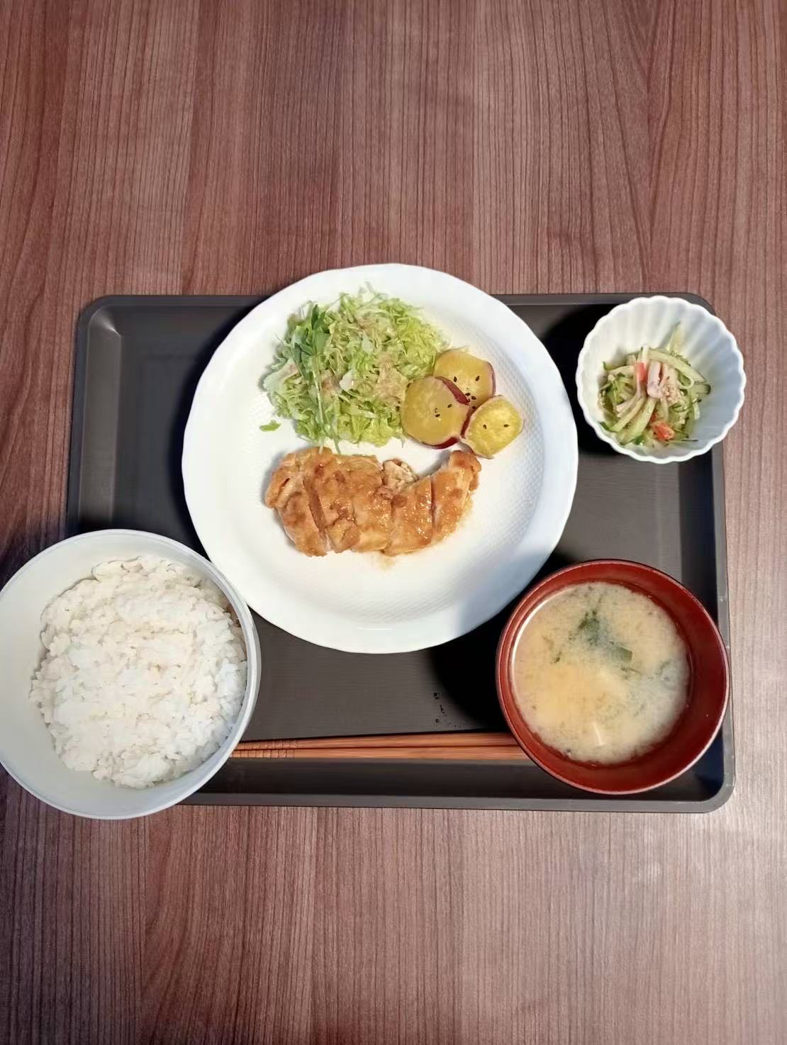 KKホームで提供している手作りの食事